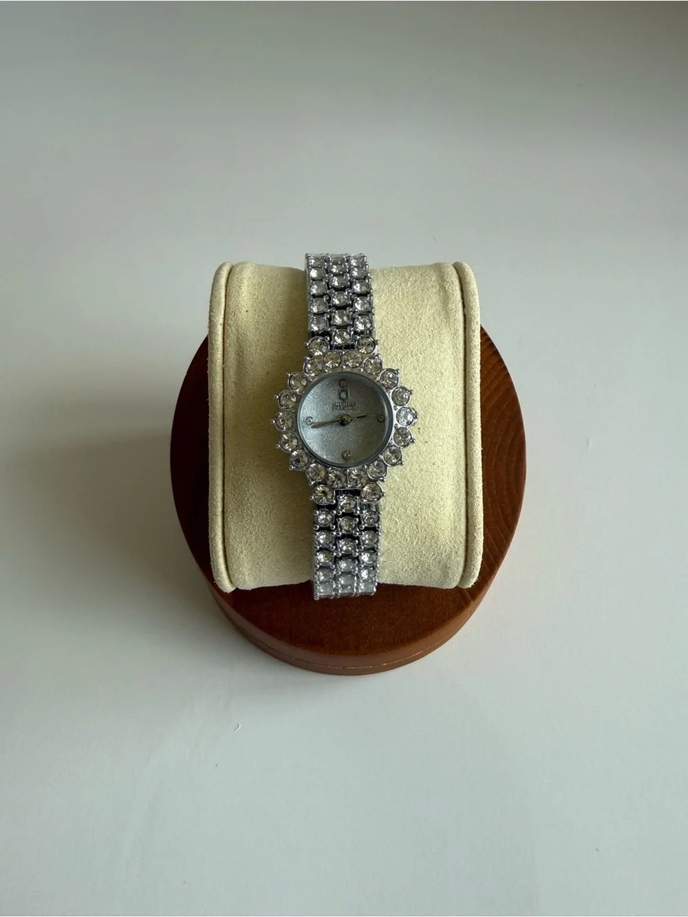 Montres Prestige Crystal Statement Watch – Silver Glam Jewelry Style